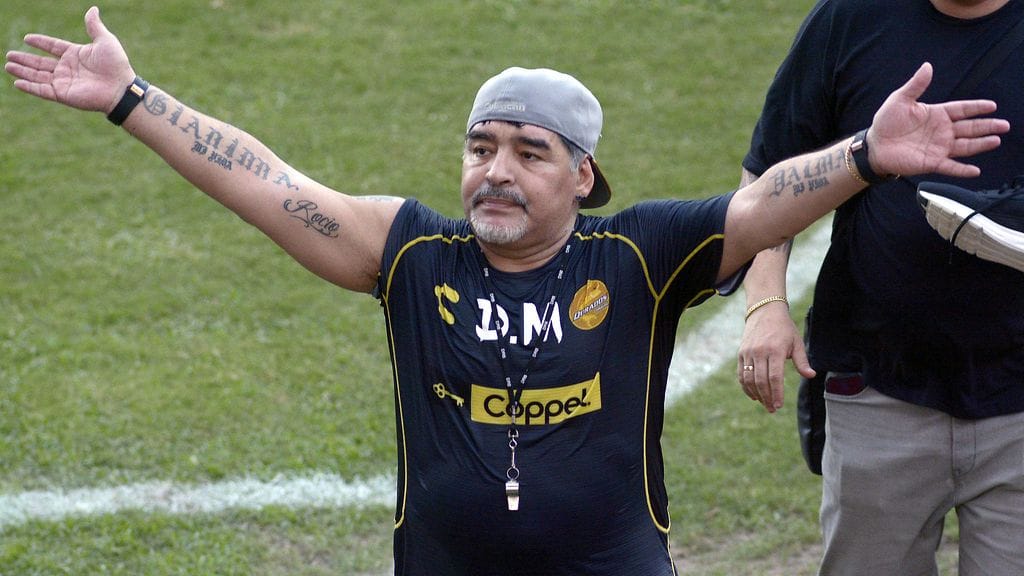 Diego Maradona sai valmennuspestin Meksikosta