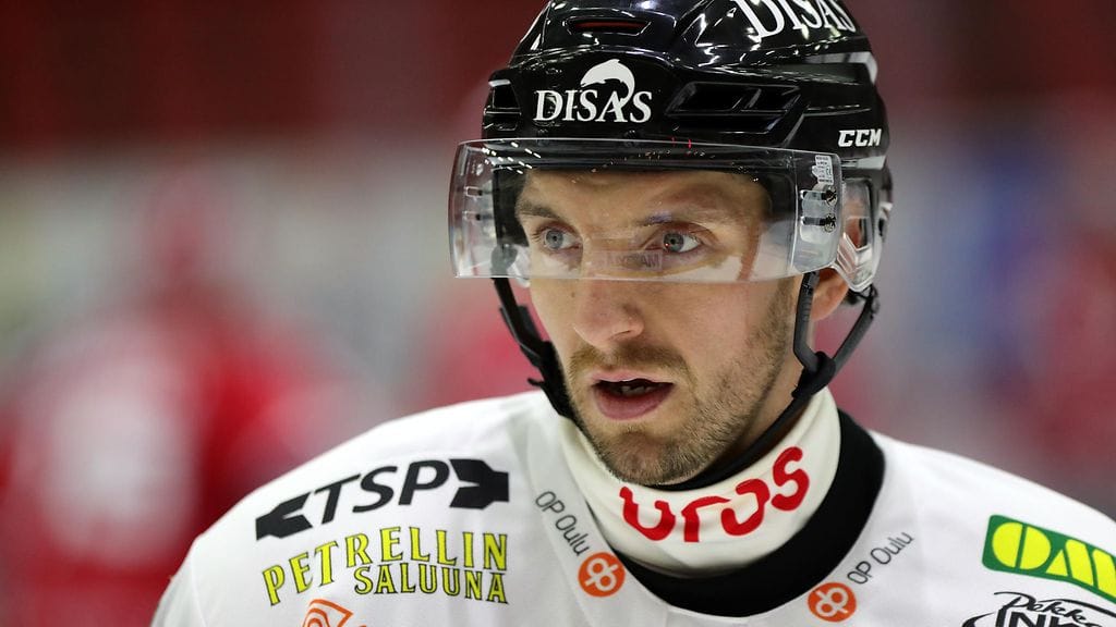 Kärpät vahvistui taannoin Leijonista tutulla Oskar Osalalla.