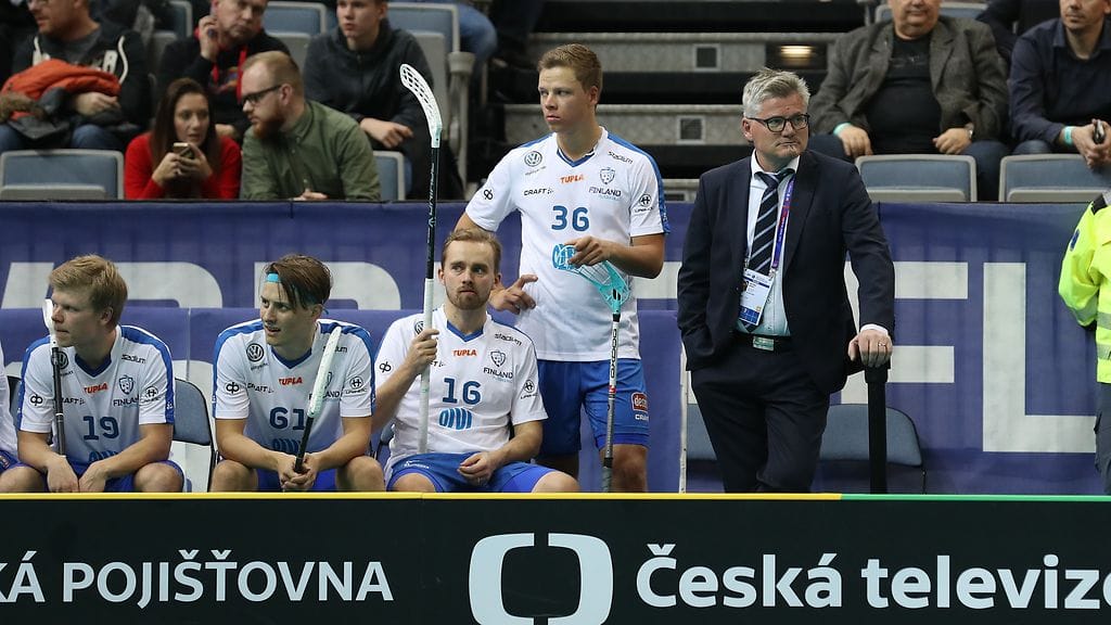 Ville Lastikka (toinen oikealta) iski ensimmäiset maalinsa MM-tasolla Tanskan verkkoon.