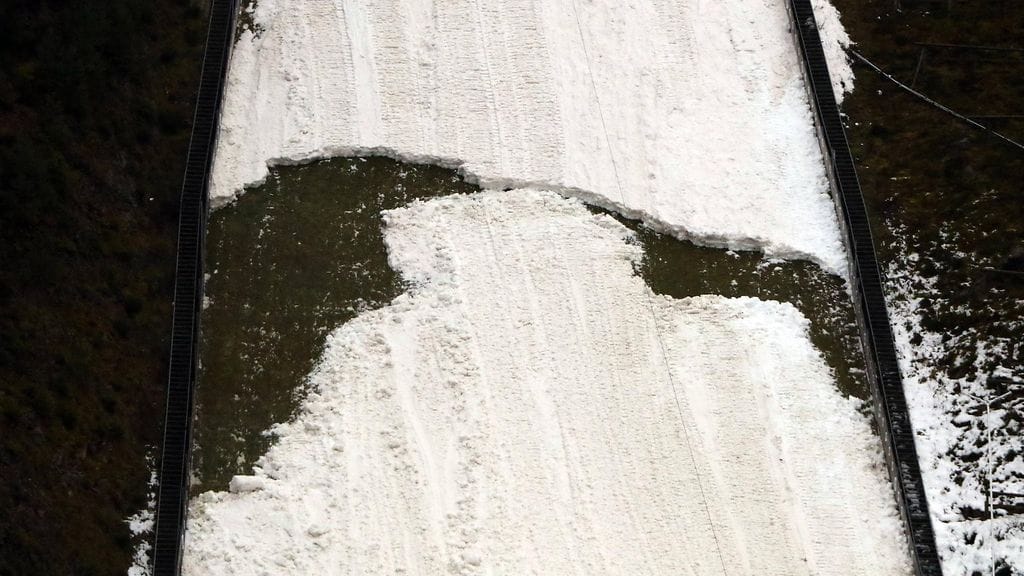 Titisee-Neustadtissa ei hypätä maailmancupin kisoja tulevana viikonloppuna.