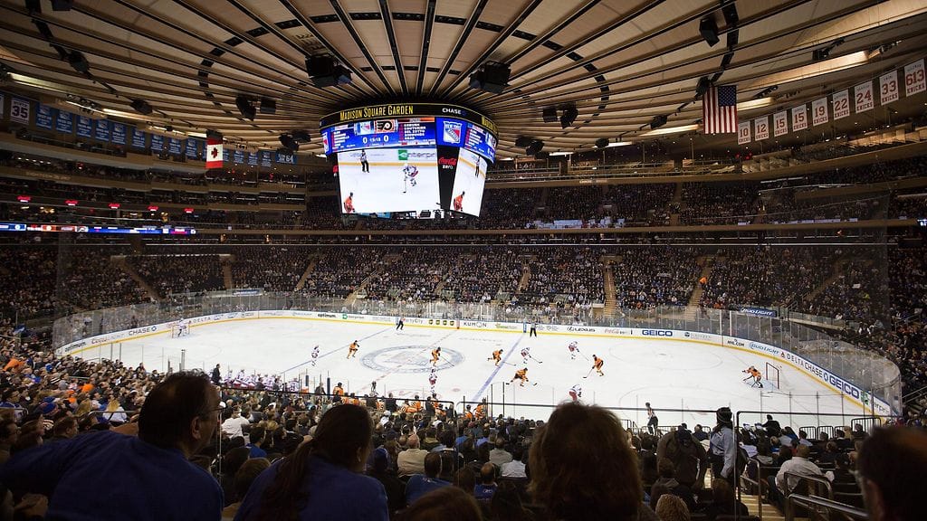 Legendaarisessa Madison Square Gardenissa pelaava New York Rangersin on NHL:n arvokkain seura talouslehti Forbesin mukaan.