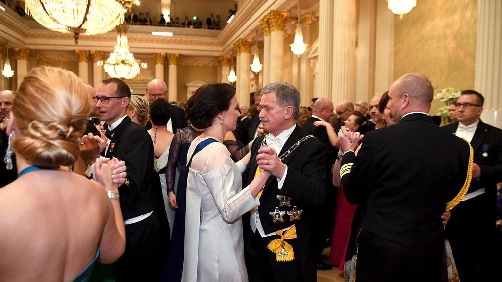 jenni ja sauli tanssii