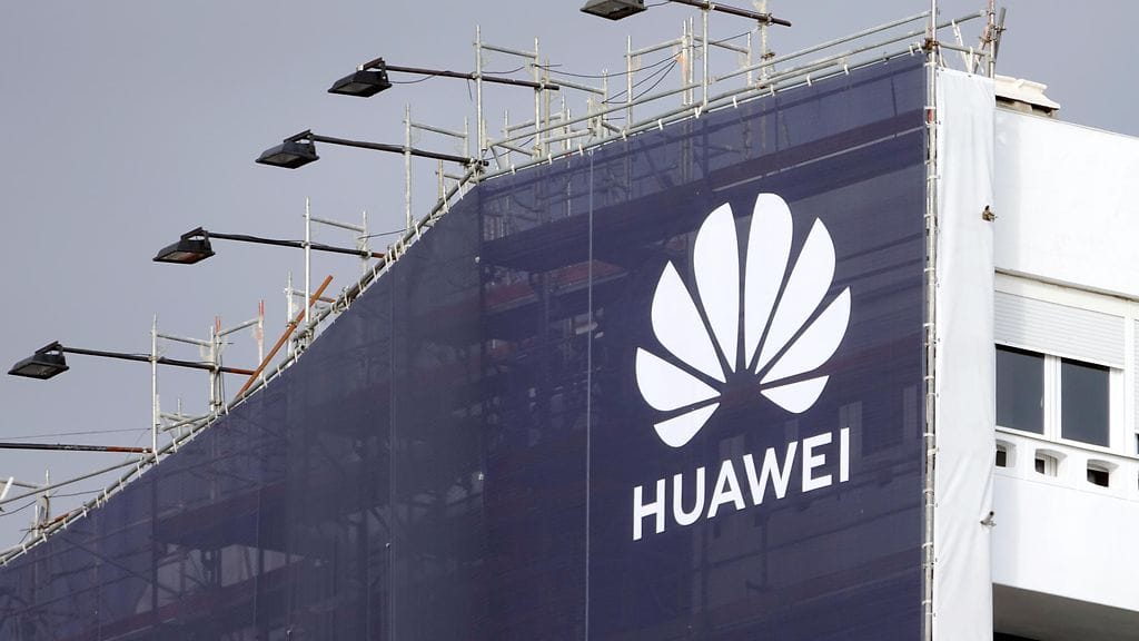 Kiinalainen Huawei on EU:n teknologiakomissaarin Andrus Ansipin mukaan turvallisuusriski.