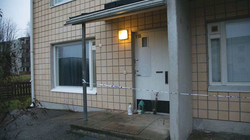 Rikospaikka sijaitsi Salossa Ylä-Ollikkalassa kerrostalon ensimmäisessä kerroksessa.