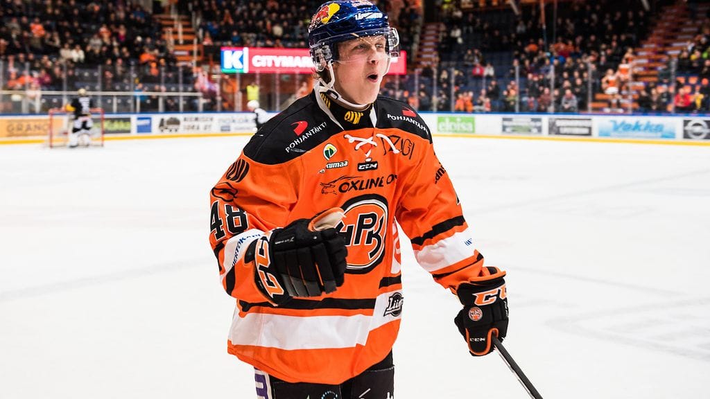 Valtteri Puustinen teki voittomaalin Kärppiä vastaan Hämeenlinnassa.