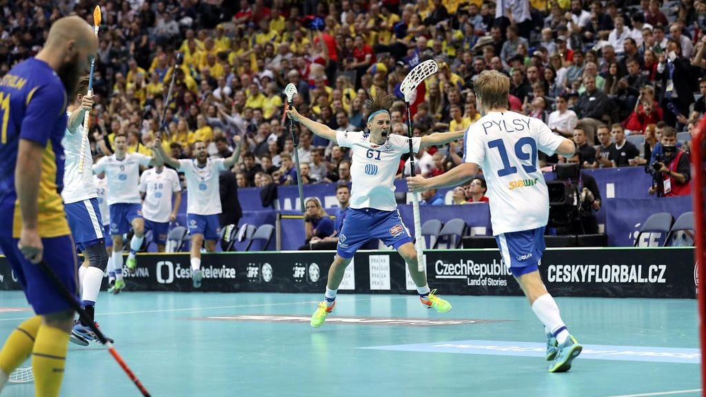 Suomi juhli salibandyn MM-kultaa joulukuun alussa Tshekissä.