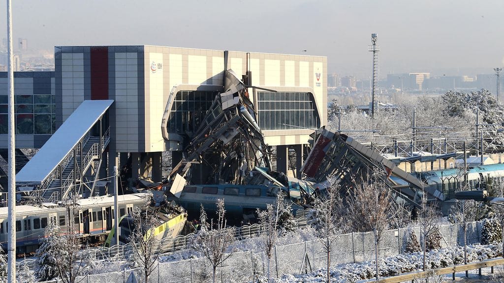 turkki ankara juna-onnettomuus 2