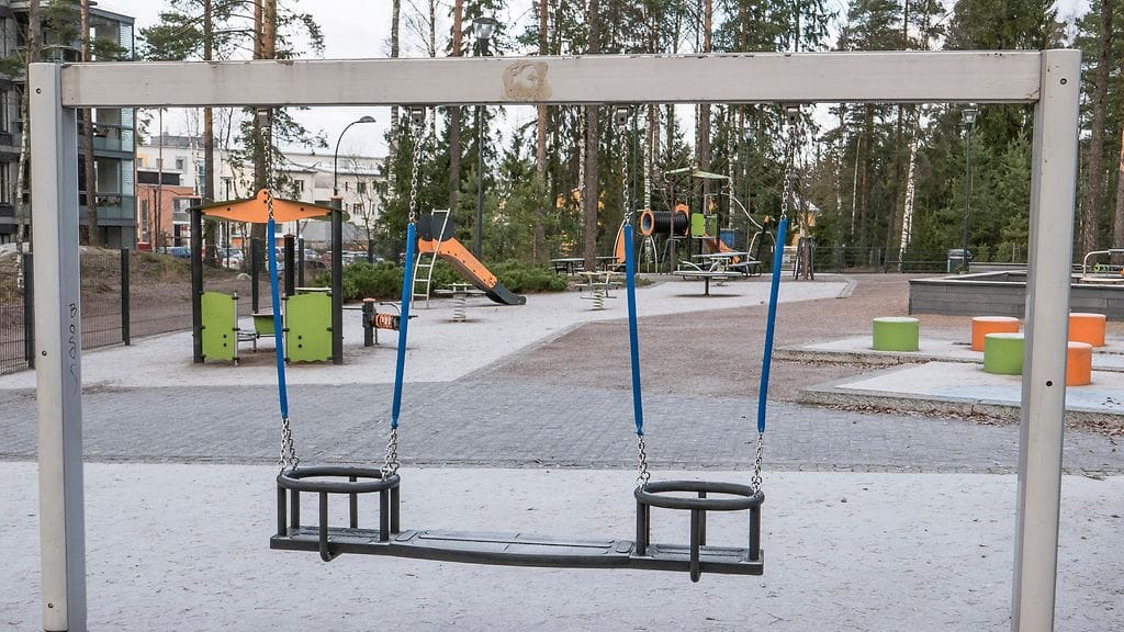 Kuvituskuva. Itä-helsinkiläisen päiväkodin hoitaja unohti yhden lapsen ulos, kun muut menivät sisälle, kertoo Iltalehti.