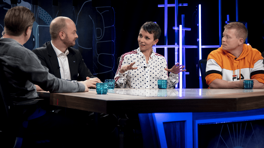 Heikelä syndrooman vieraana nähdään kuvataitelija Katariina Souri.