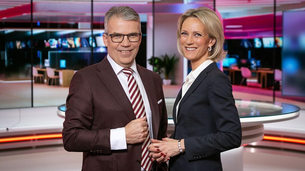 MTV Uutiset uutisstudio toimitus uutislähetys Keijo Leppänen Maija Lehmusvirta 3