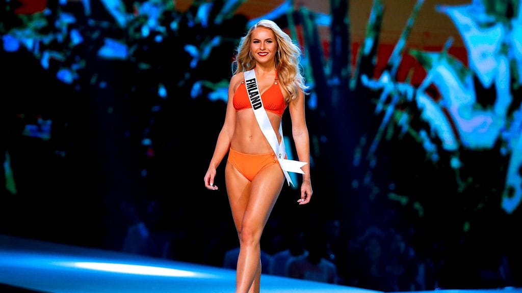 alina voronkova miss universum (2)