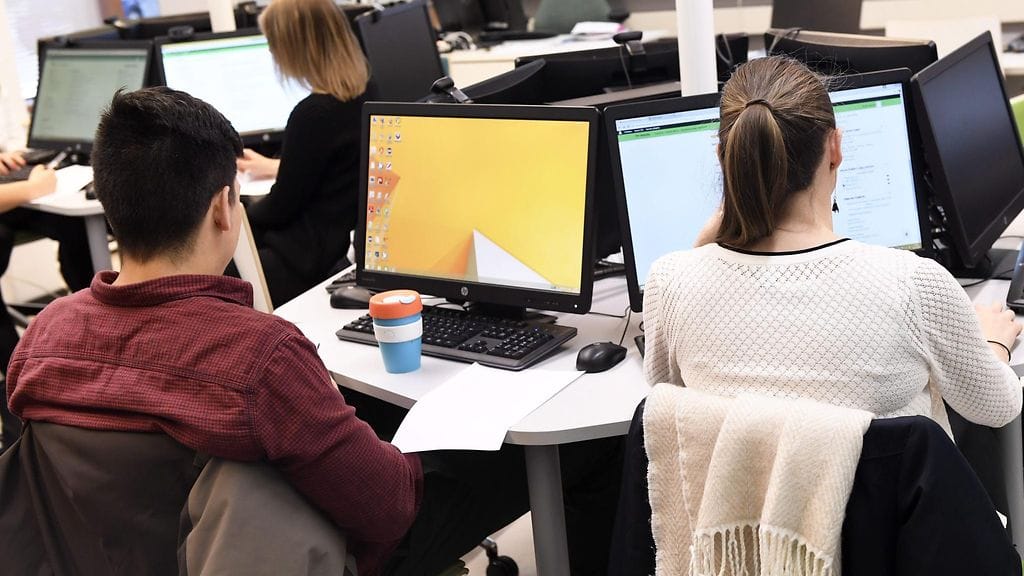 Oppitunti liiketalouden koulutusalalla Haaga-Helian ammattikorkeakoulun Malmin toimipisteessä Helsingissä 15. marraskuuta 2016.