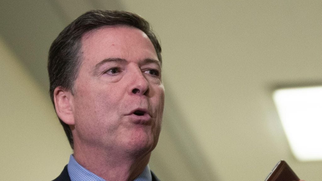 Comeyn mukaan Yhdysvaltain kansakunnan keskiössä on "radioaktiivinen, rasistinen keitos", jota Trump käyttää hyväkseen havitellessaan jatkokautta vuoden 2020 presidentinvaaleissa.