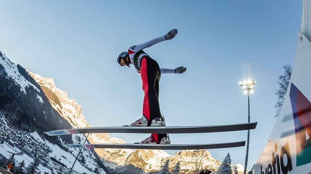 Antti Aalto loikkii Suomen ykköstähtenä Keski-Euroopan mäkiviikolla.