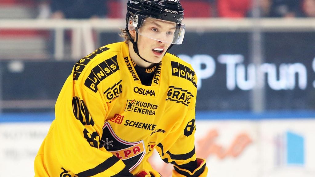 Alexander Ruuttu jatkaa KalPa-paidassa seuraavat kaksi kautta.