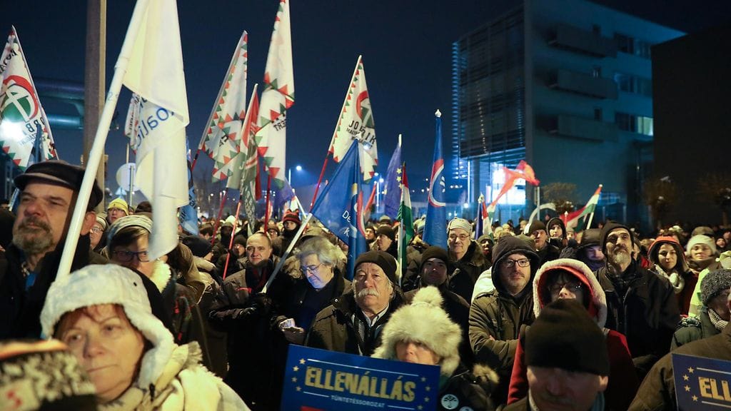 Unkari Budapest mielenosoitus EPA