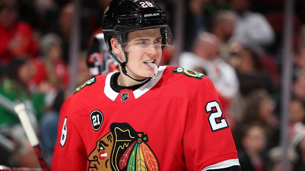 Henri Jokiharju liittyy keskiviikkona Nuorten Leijonien matkaan Kanadan MM-leirillä.