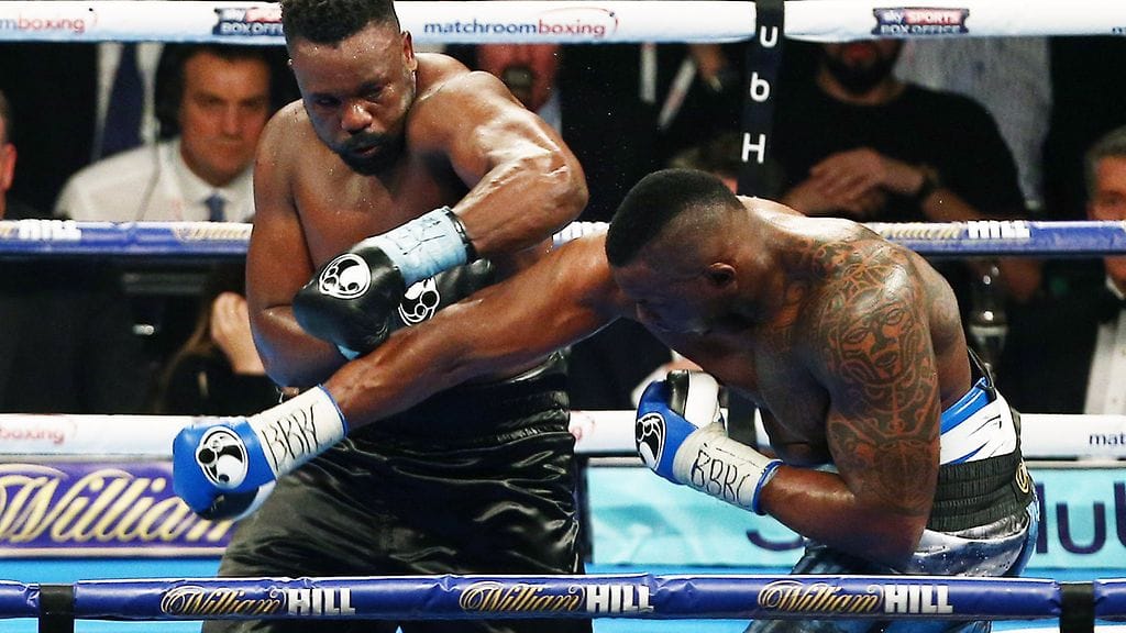 Dereck Chisora ja Dillian Whyte kehässä joulukuussa 2016.