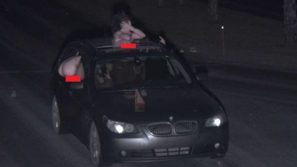 Hämeen poliisi on selvittänyt valvontakameratolppaan kaahanneen kilvettömän auton omistajan.