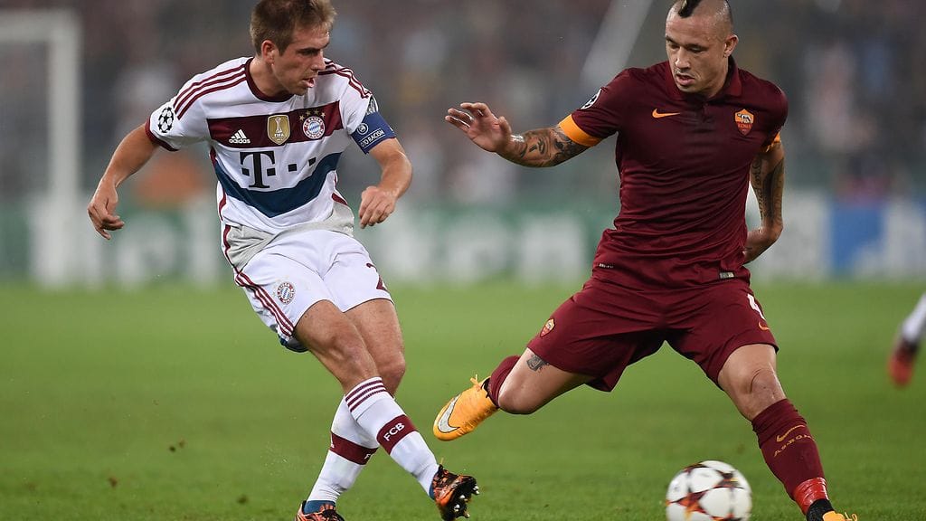 Radja Nainggola (oik) on taas vaikeuksissa.