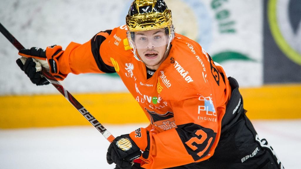 Liigan pistepörssiykköstä, KooKoo-hyökkääjää Malte Strömwallia ei nähdä tänään kaukalossa, sillä hän on pelikiellossa.