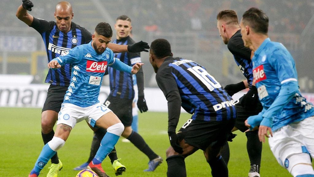 Inter kohtasi keskiviikkona vaaleansinisissä paidoissa pelanneen Napolin.