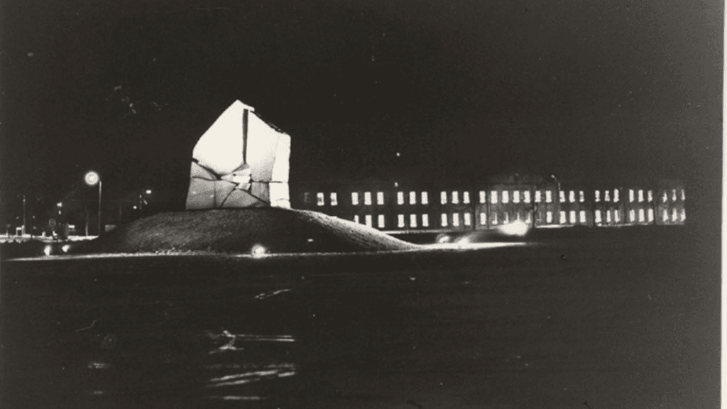 Pioneeripuisto, asuntomessut, mustavalko1