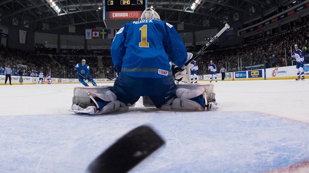 Vladislav Nurek päästi Kazakstanin maalilla kahdeksan maalia 28 minuutissa ja sai tehdä tilaa Demid Jeremejeville.