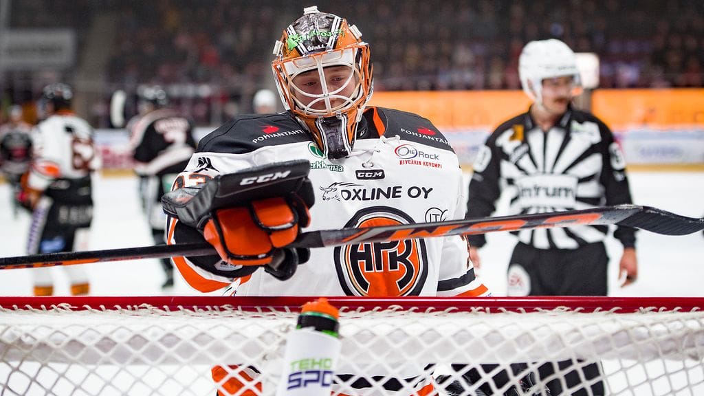 Emil Larmi on sivussa jopa maaliskuulle asti.