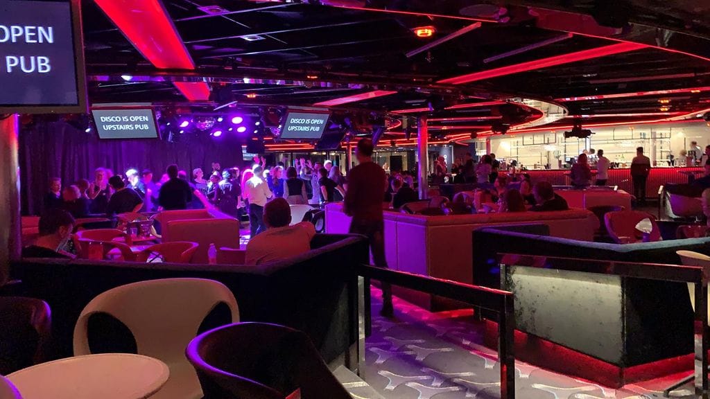 viking gabriella myrsky yökerho risteily ruotsinlaiva