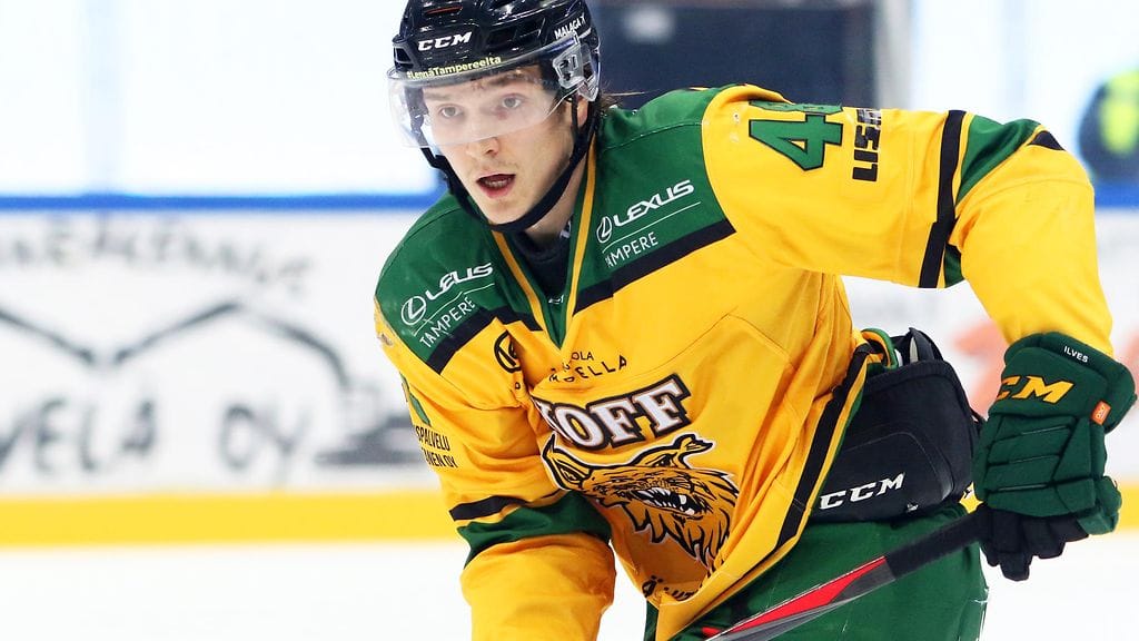 Joose Antonen teki upean maalin Sportia vastaan Tampereella.