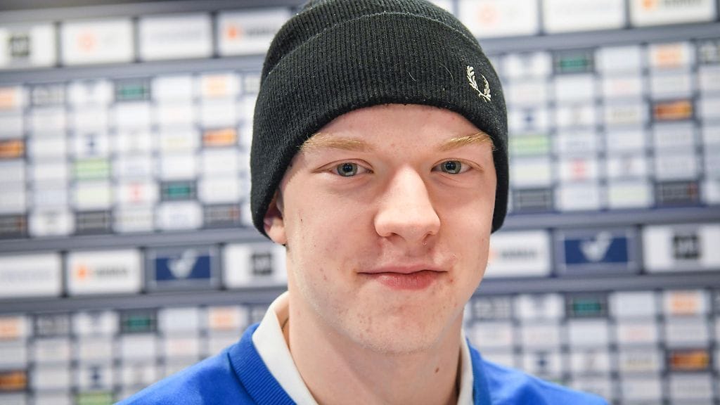 Toni Utunen iski Nuorten Leijonien ratkaisumaalin Kanada-puolivälieräottelussa.