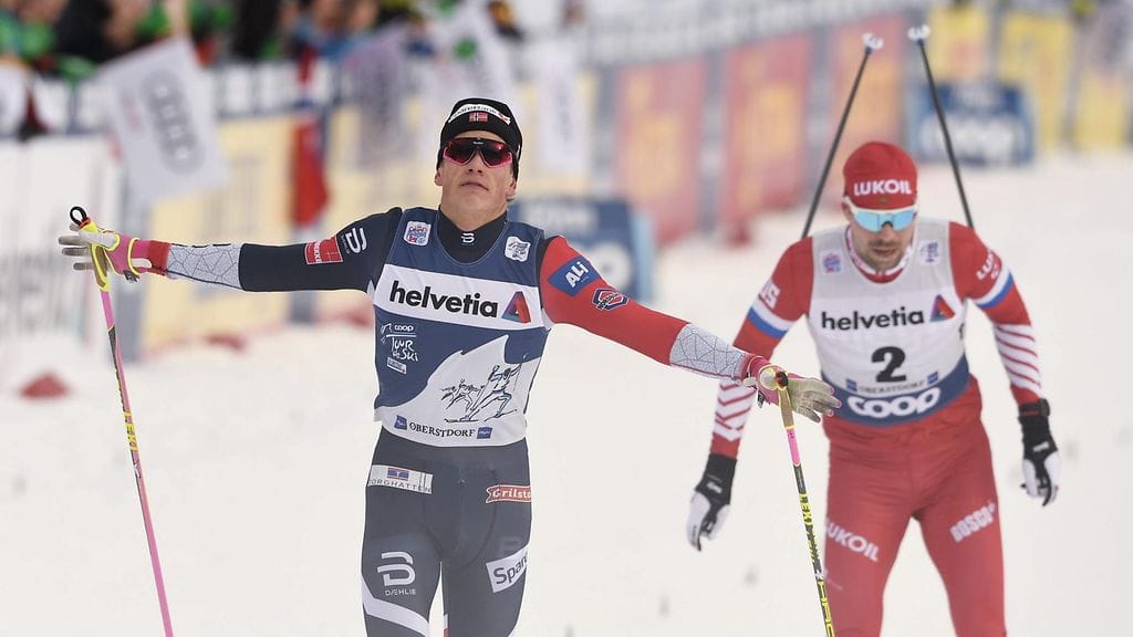 Johannes Hösflot Kläbo kukisti Sergei Ustjugovin loppukirissä.