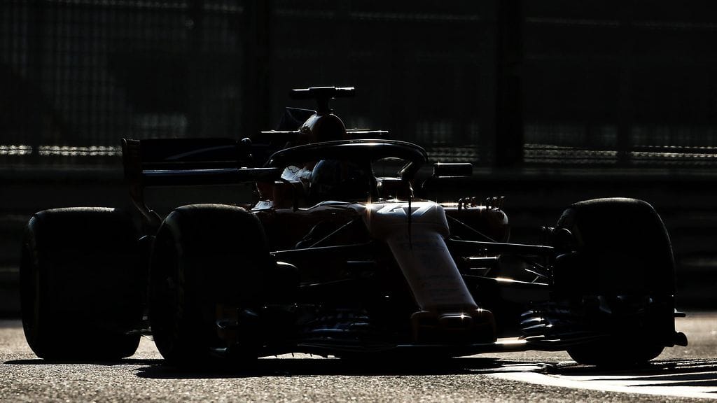 Lando Norris McLarenin puikoissa marraskuisissa rengastesteissä Abu Dhabissa.