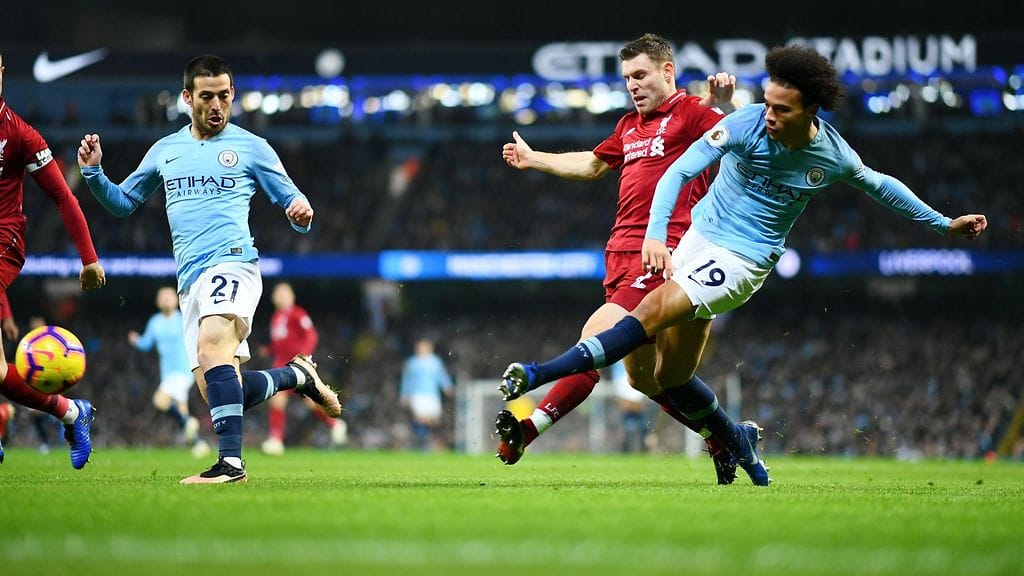 Leroy Sane ampui Manchester Cityn 2–1-voittomaalin Liverpoolia vastaan.