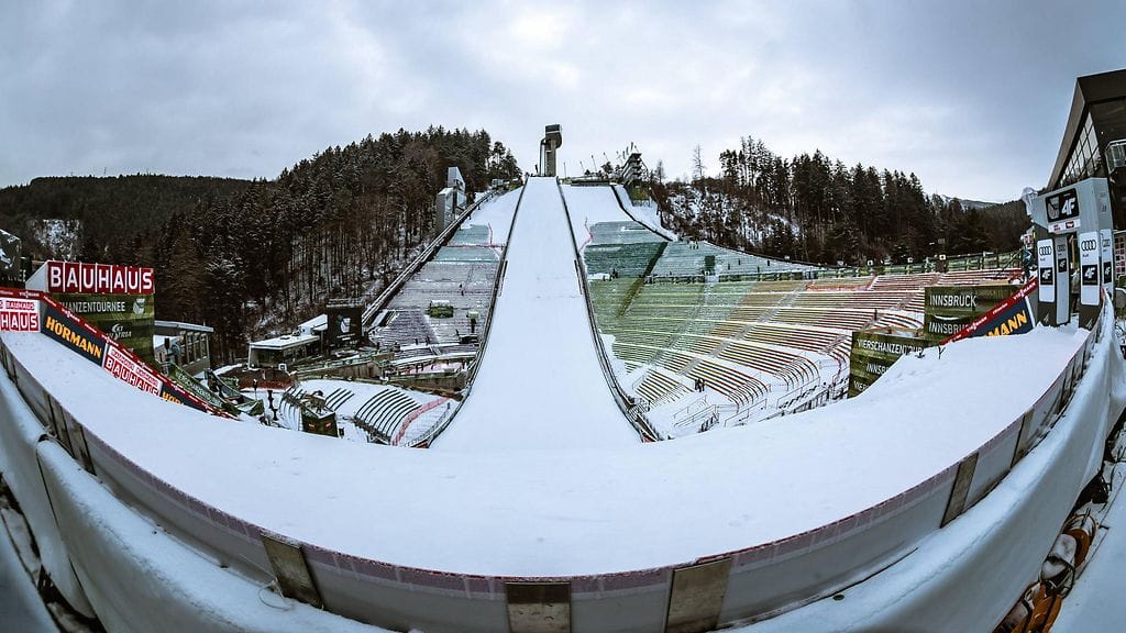 Innsbruckin mäkimonttu teki kokemattomalla Sabirzhan Muminoville tepposet.