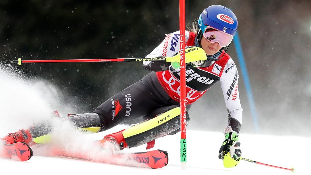 Mikaela Shiffrin laski jälleen voittoon maailmancupin pujottelussa.