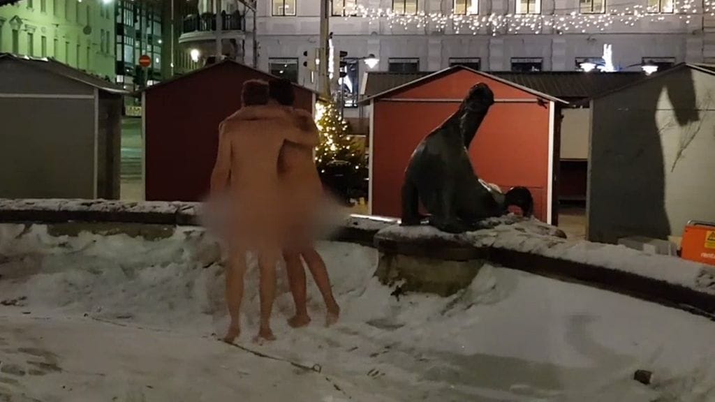 Suomalaiset kiekkofanit ottivat ilon irti Nuorten Leijonien MM-kullasta.