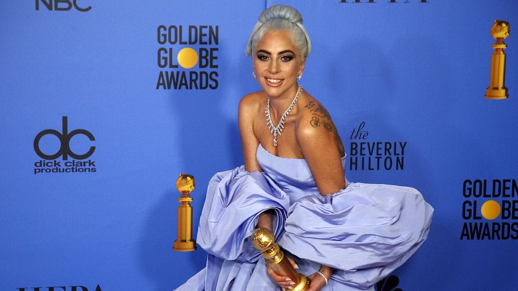 Lady Gaga edusti Golden Globe -gaalassa yli 4 miljoonan euron arvoisissa koruissa.