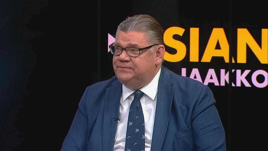 Timo Soini on jättänyt ehdokkuudestaan kertomisen viime tippaan. Arkistokuva.