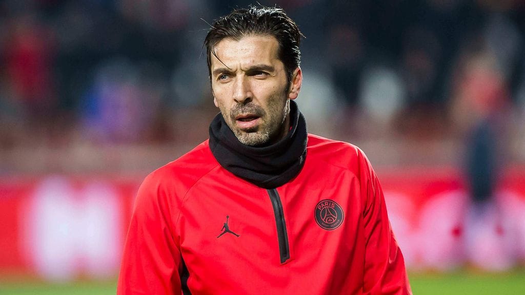 Gianluigi Buffon siirtyi täksi kaudeksi Juventuksesta PSG:hen.