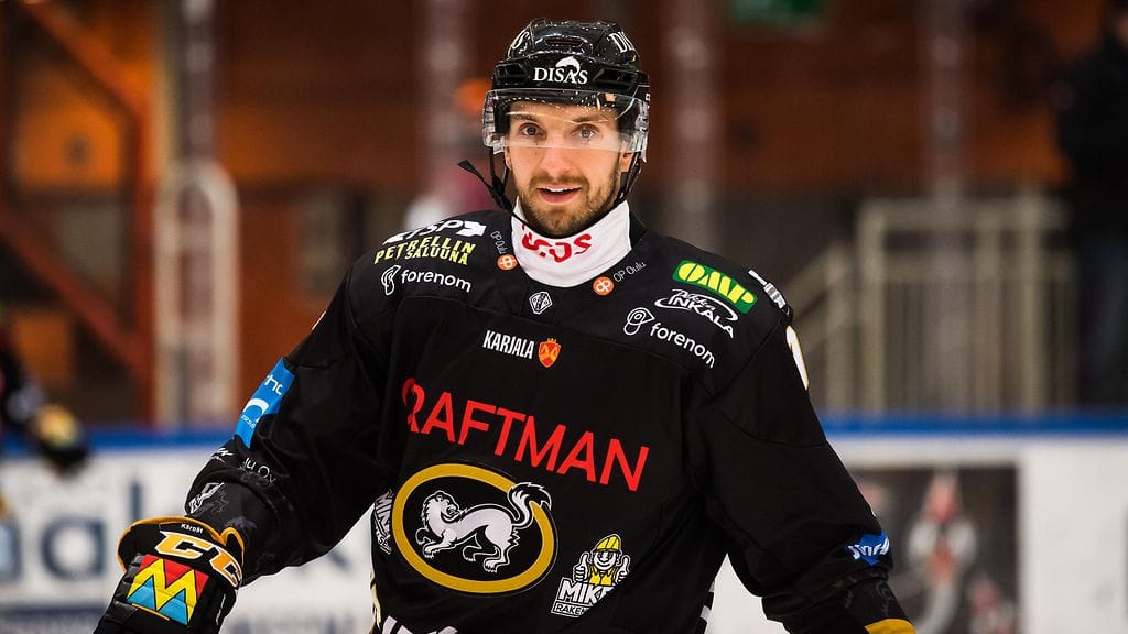 Oskar Osala teki kolme maalia KooKoon verkkoon.