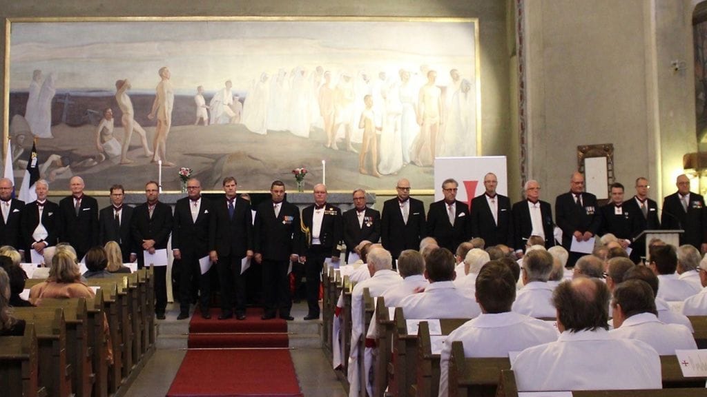 Temppeliherrain ritarikuntaan otettiin uusia jäseniä juhlallisessa addmissossa Tampereen Tuomiokirkossa syksyllä 2018.