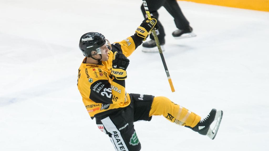 Brenden Kichton oli SaiPan voiton takuumies kahdella osumallaan.