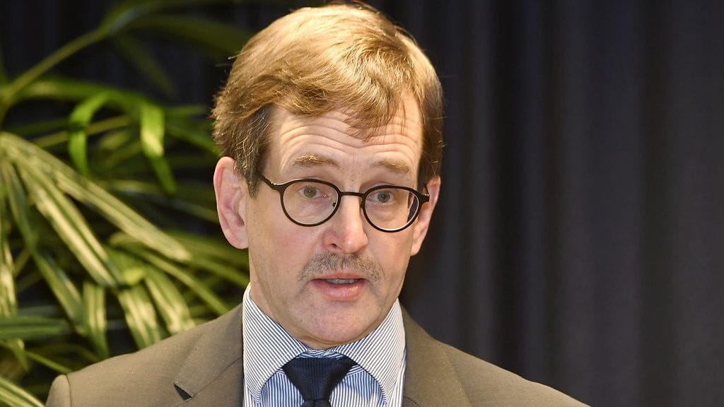 Nykyinen toimitusjohtaja Vesa Vihriälä hoitaa tehtäväänsä ainakin maaliskuun loppuun saakka, tarvittaessa pitempään.