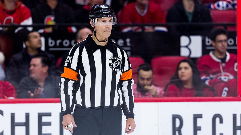 Wes McCauley, 47, on NHL:n tunnetuimpia tuomareita.