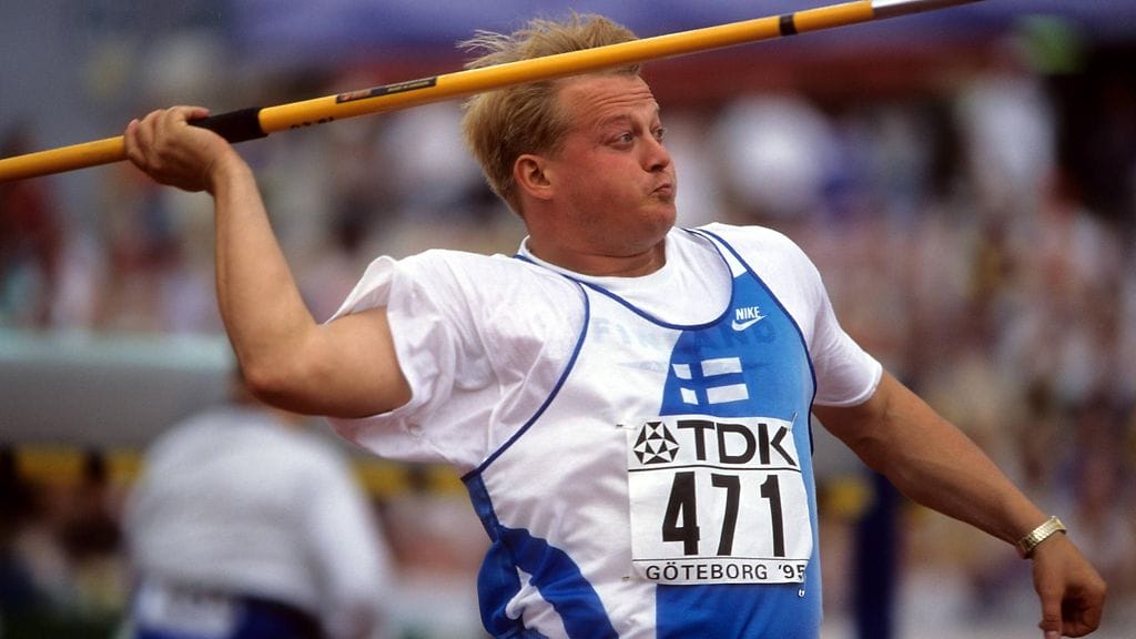 Seppo Räty teki menestyksekkään urheilijauran keihäänheittäjänä. Tilille tuli kolme olympiamitalia, kaksi MM-mitalia kulta mukaan lukien ja yksi EM-hopea.