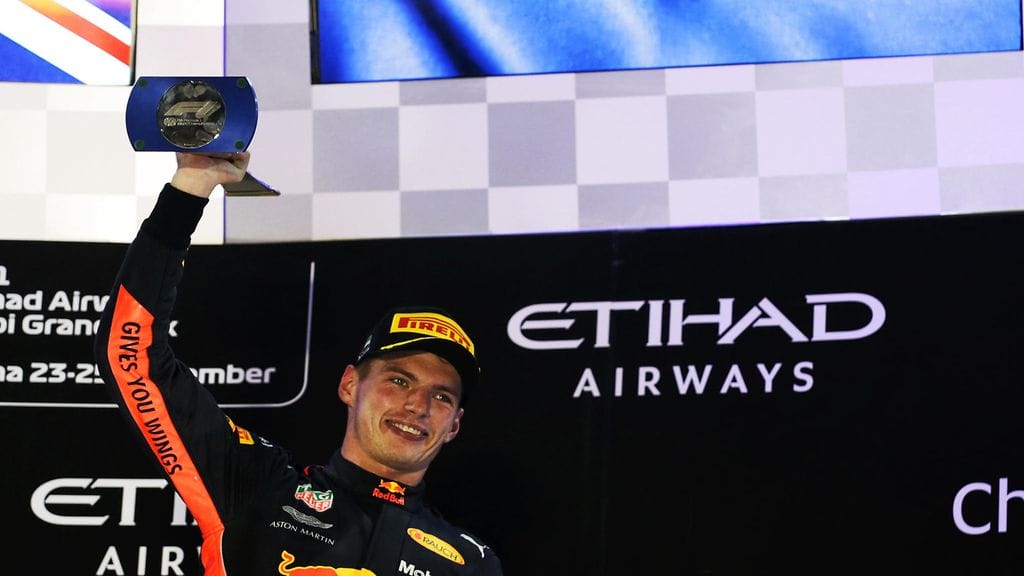 Max Verstappen osoitti nopeutensa myös e-urheilussa.