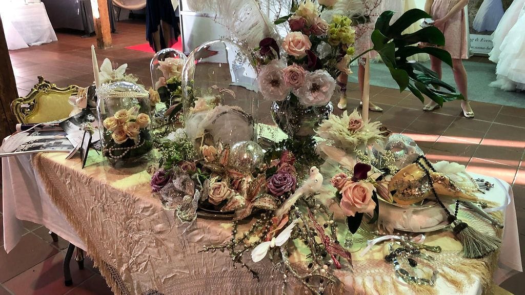 häämessut, koristelut