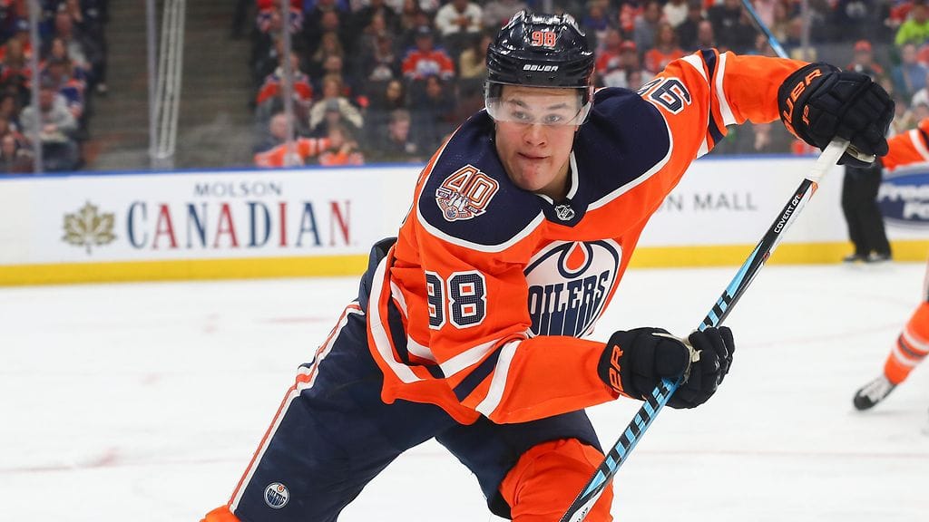 Edmonton Oilersin Jesse Puljujärvi jäi tehopisteittä Arizona Coyotesia vastaan.